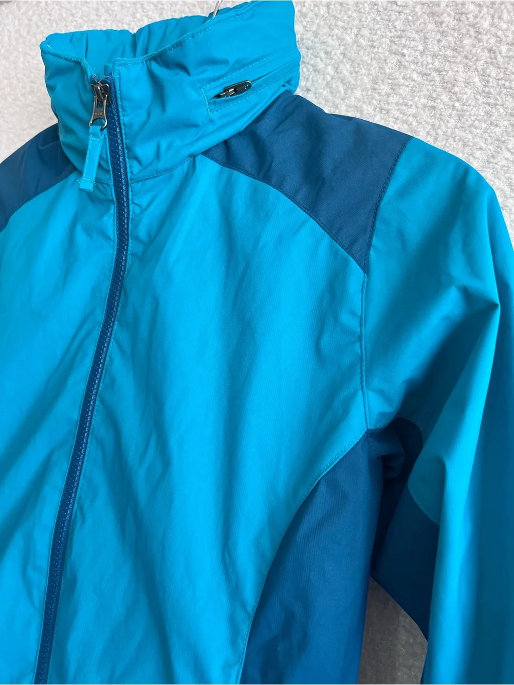 L.L. Bean Kids Blue Hooded Windbreaker Jacket Size Medium 10/12